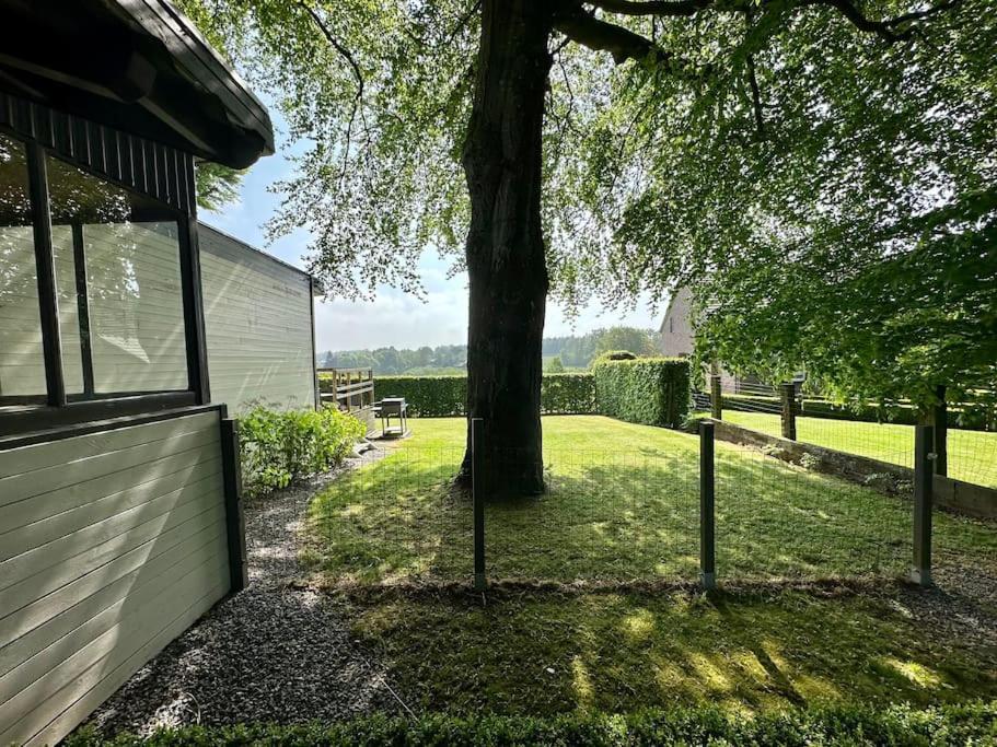 Le Chalet Du Lac Villa Robertville Buitenkant foto